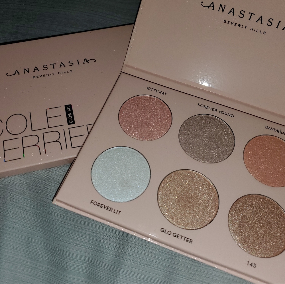 Nicole Guerrero glow kit